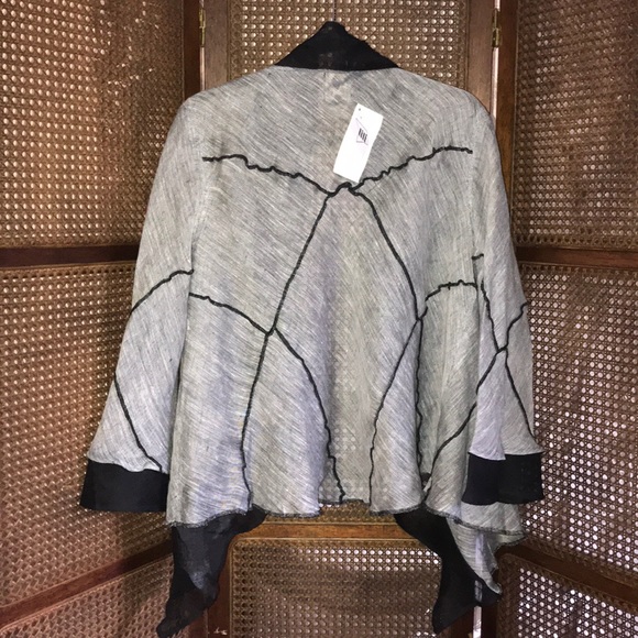 New! Lili of Poland Blouse - Picture 5 of 6